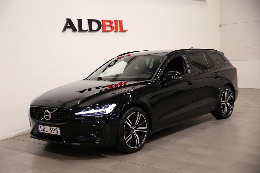 Volvo V60 Recharge T6 340hk AWD R-Design / Drag / Backkamera / VOC