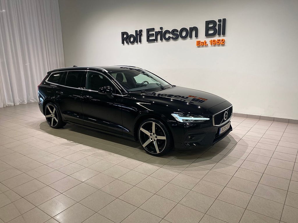 Volvo V60 B4 Bensin Momentum Advanced Edition