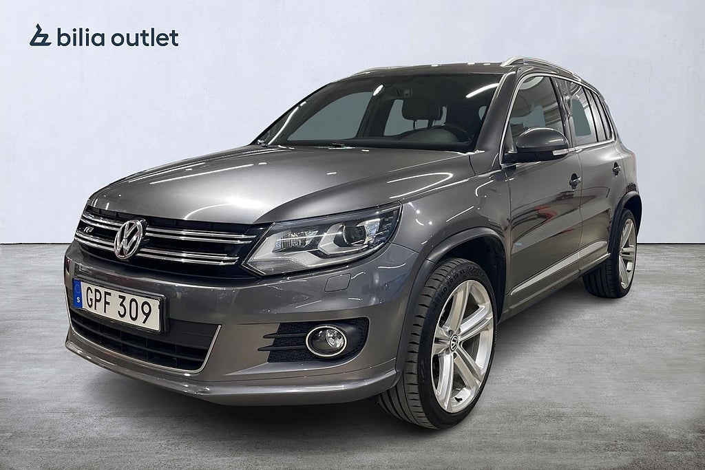 Volkswagen Tiguan 2.0 TDI 4M R-line Pano / B-Kam / Drag / Värmare / Navi