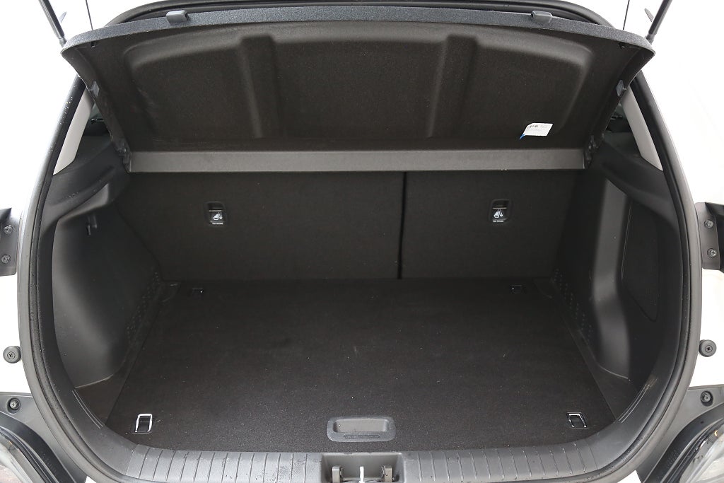 Hyundai Kona 39.2 kWh Advanced Skinn Krell HuD Leasbar