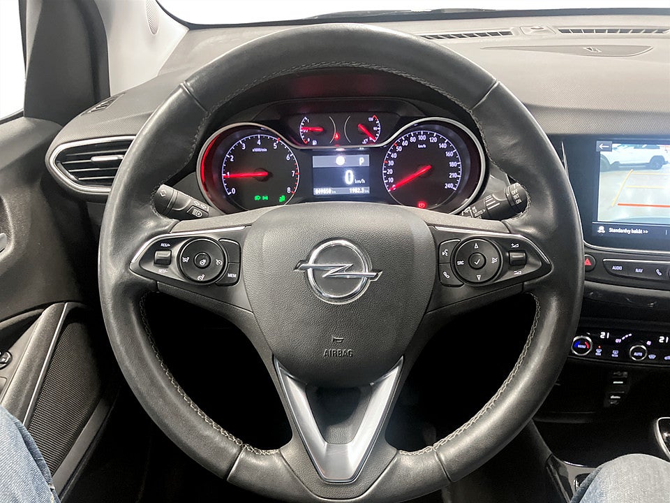 Bild på Opel Crossland X Ultimate 1.2 PT 130 Aut BACKKAMERA KEYLESS