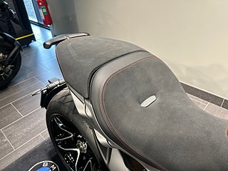 Ducati Xdiavel V4 /1mil/3,45%/Black Lava