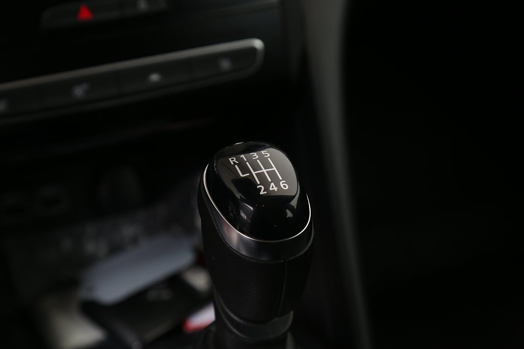 Renault Mégane Sport Tourer 1.3 TCe PhII 140 Equilibre  ST Carplay