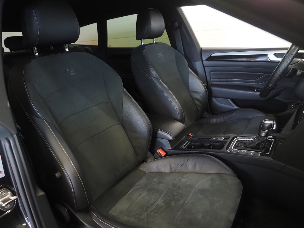 Volkswagen Arteon eHybrid Shooting Brake 218hk TSI R-Line Dragpkt Cockpit 2022