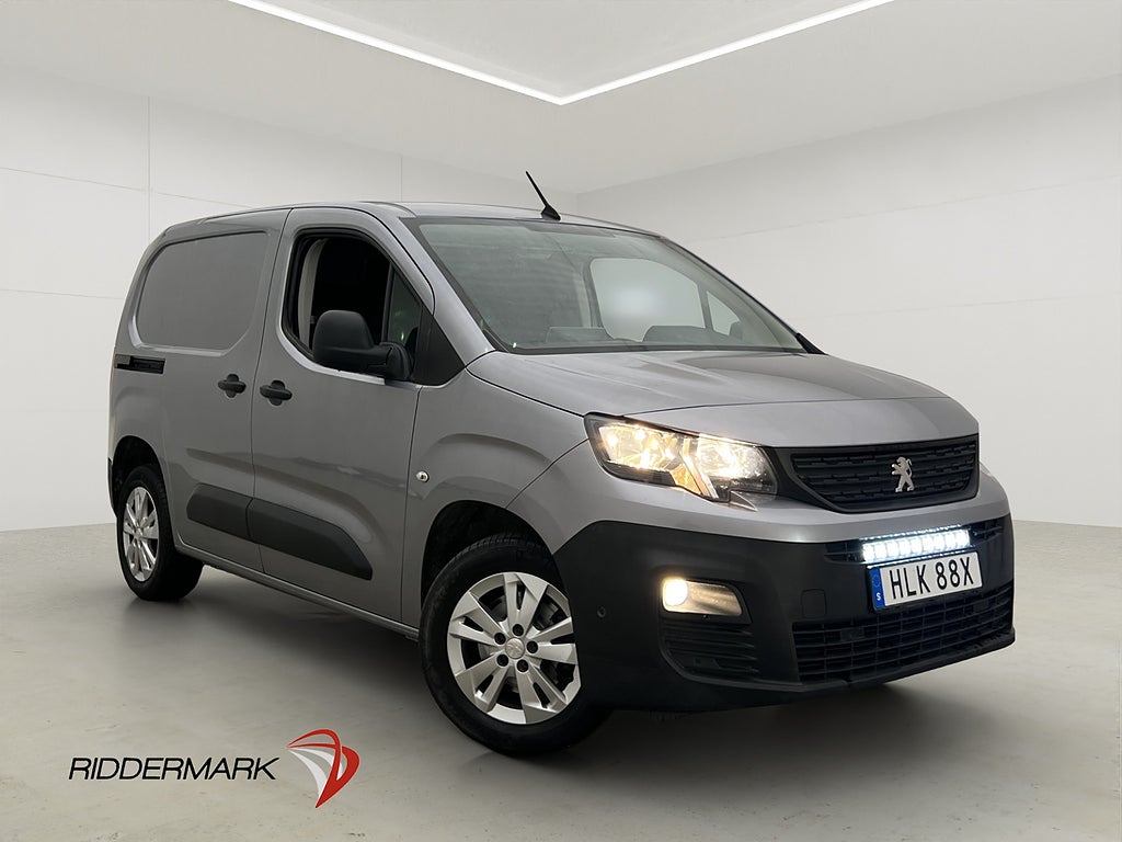 Peugeot Partner 1.5HDi Ny-Kamrem Värmare PDC Drag CARPLAY