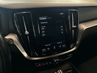 Volvo V60 D3 AWD Momentum S&V/Carplay/Drag/A.d Fart/Kamrem bytt!