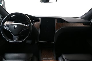 Halvkombi Tesla Model S 10 av 24
