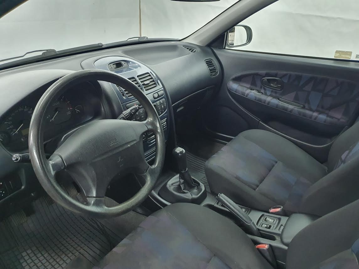 Mitsubishi Carisma 1999, bild 5/31
