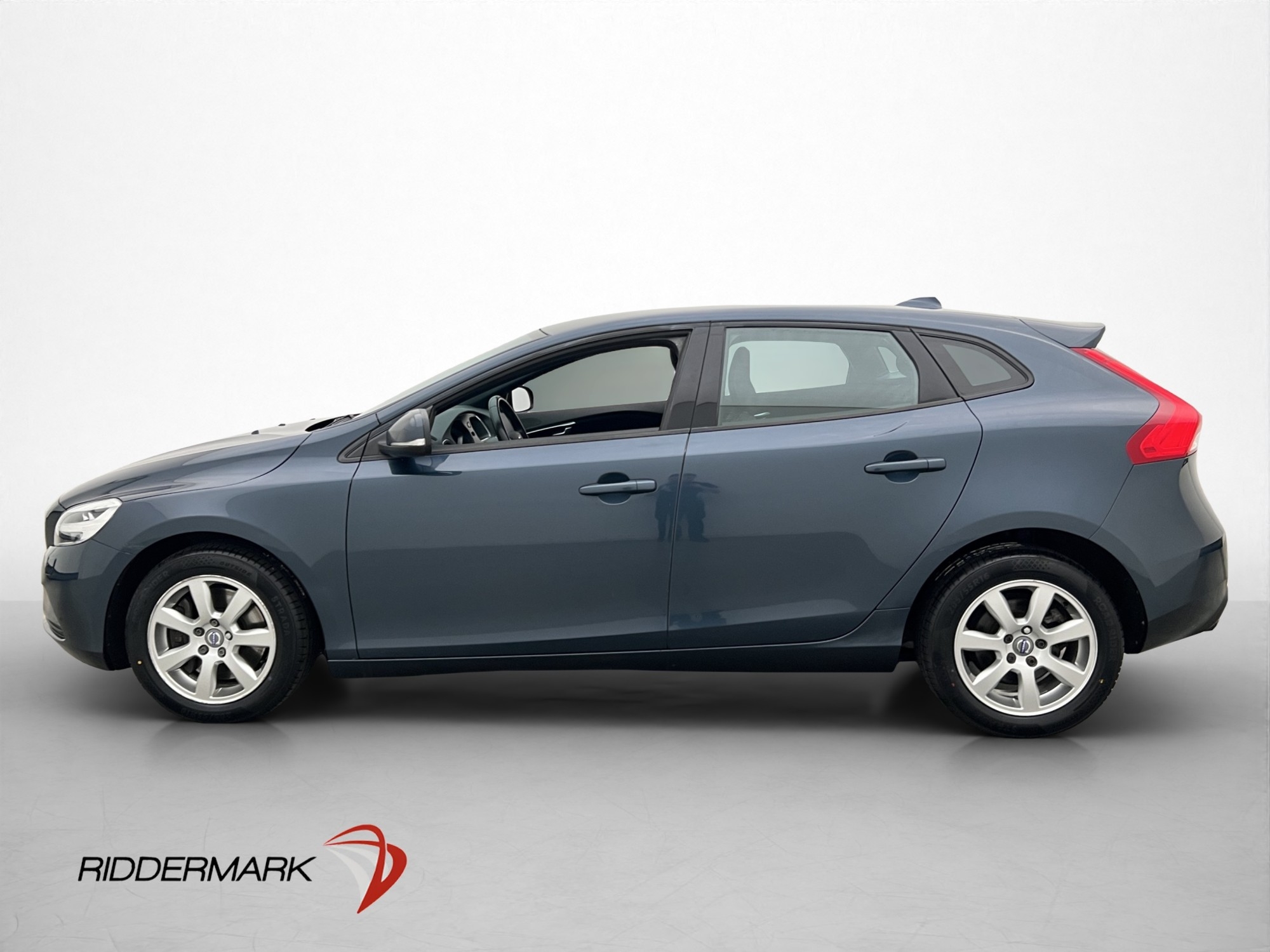 Volvo V40 D3 150hk Business Advanced 2018, bild 4/66