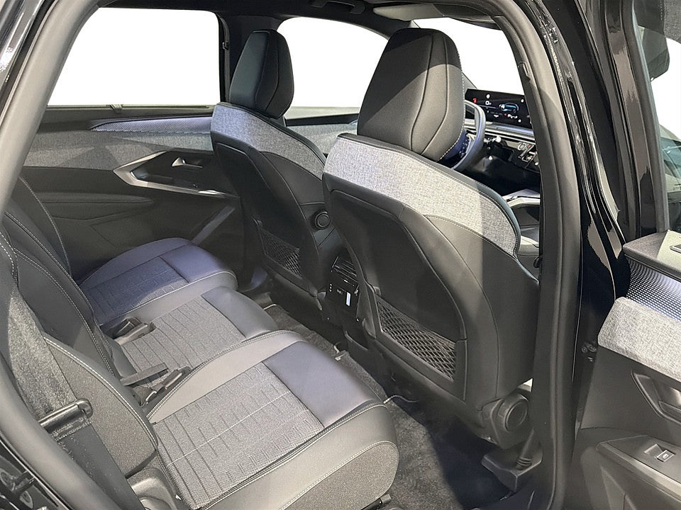 Bild på Peugeot 5008 GT Hybrid 145hk Aut 7-SITS BACKKAMERA CARPLAY KEYLESS