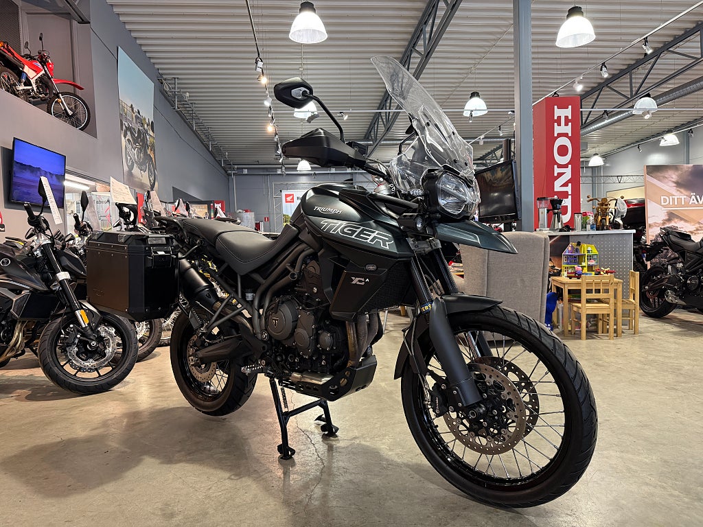 Triumph Tiger 800 XCA #Endast 2510mil# 