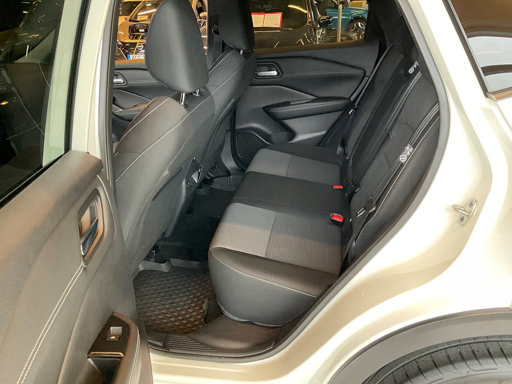 Nissan Qashqai 2023 - miniatyr 11