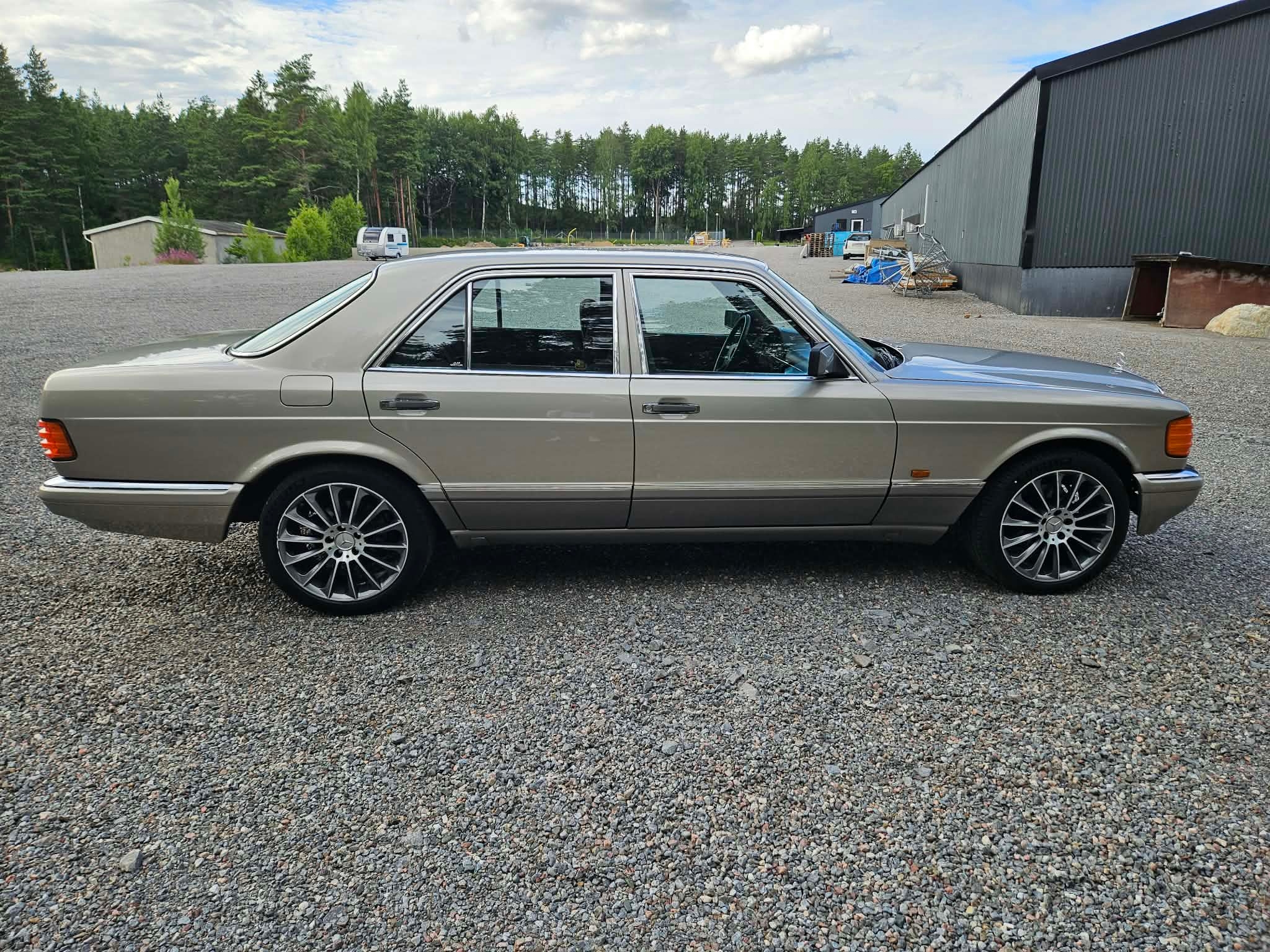 Mercedes-Benz 300 1988, bild 5/25