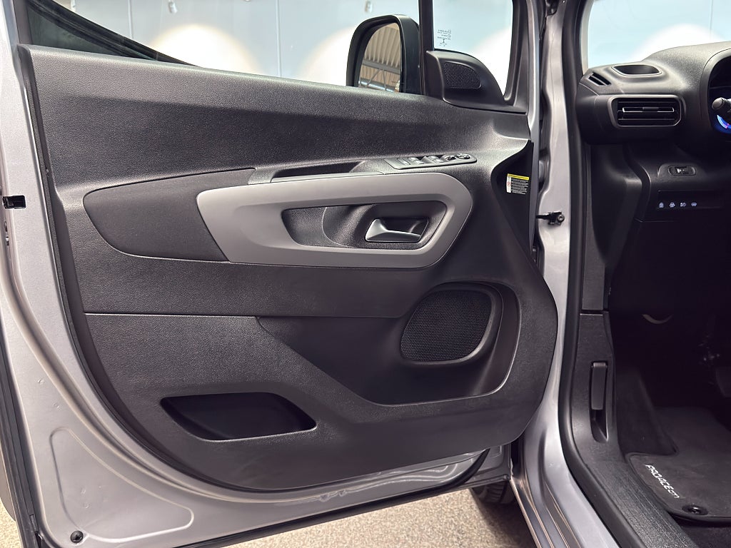 Toyota Proace City Verso Electric 136hk | 7-sits | Backkamera