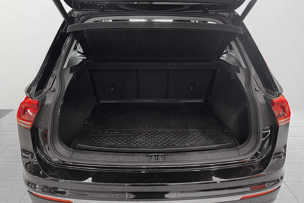 Volkswagen Tiguan 2017 - miniatyr 28