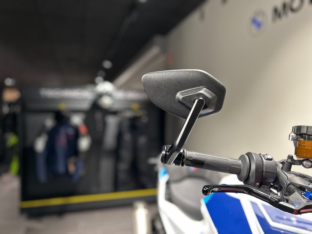 BMW M1000XR / Service-avtal / 26-års modell