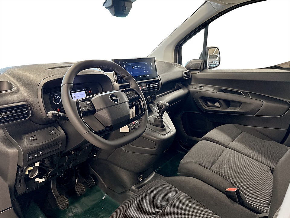 Bild på Opel Combo + 100hk L2 - OMGÅENDE LEVERANS!
