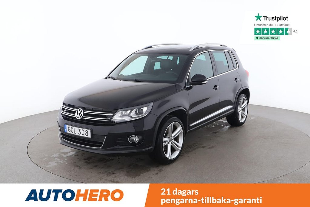 Volkswagen Tiguan R-Line / Motorvärmare, Dragkrok, Panorama