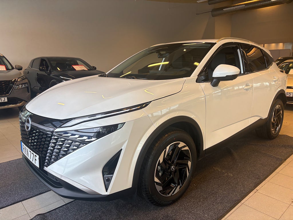 Nissan Qashqai 1.3 DIG-T XTRONIC-CVT N-Connecta Comfort Pack