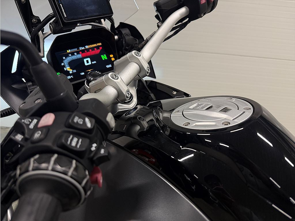 BMW R 1200 GS Comfort, Dynamic, Väskor, Navi, Akrapovic