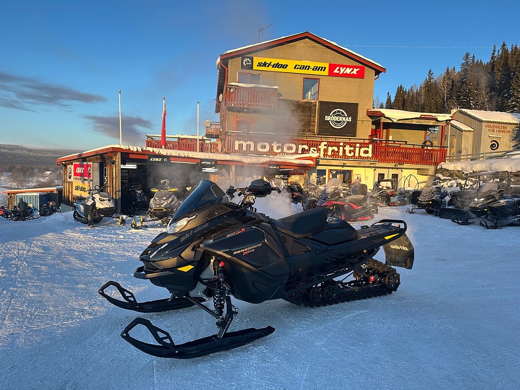Ski-Doo Renegade X-RS 900 Ace Turbo R -26 