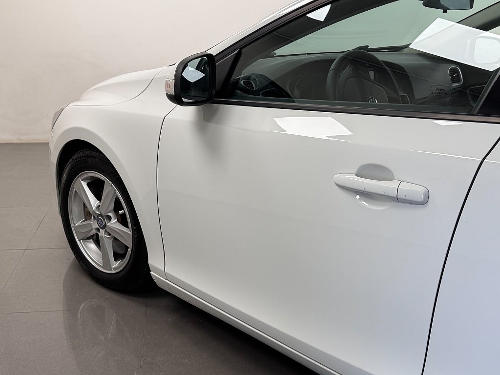 Volvo V40 2016 - miniatyr 9