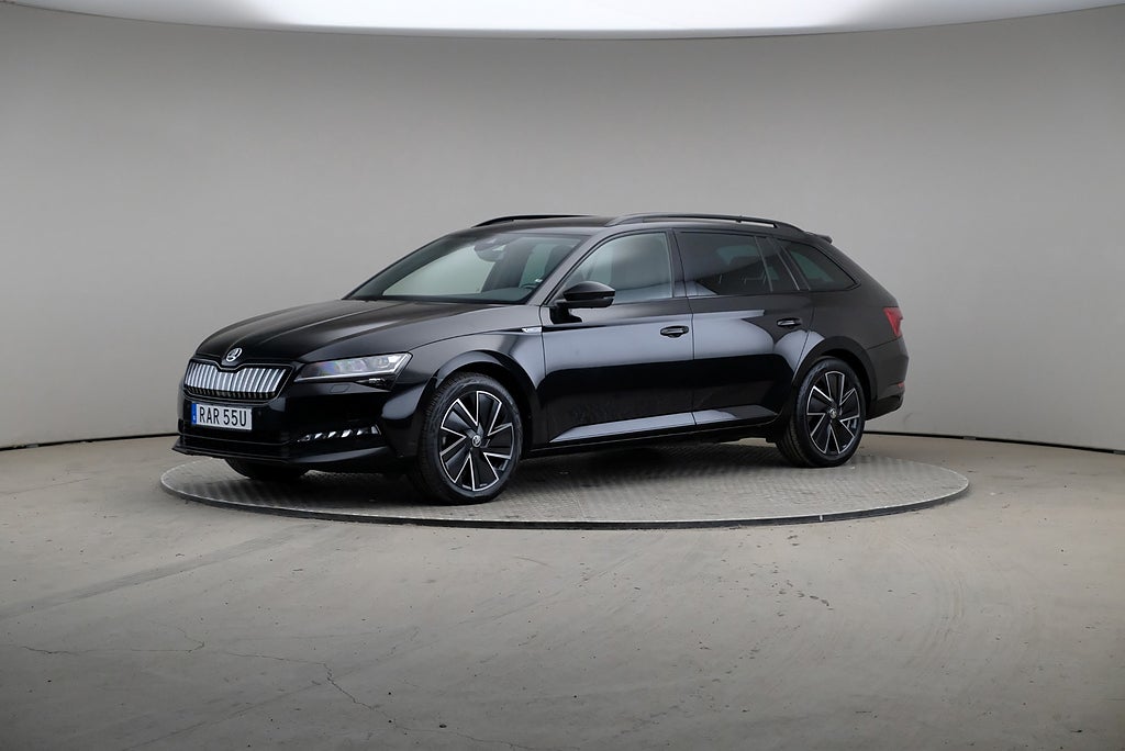 Skoda Superb iV Kombi 1.4 TSI 218hk Sportline Värmare
