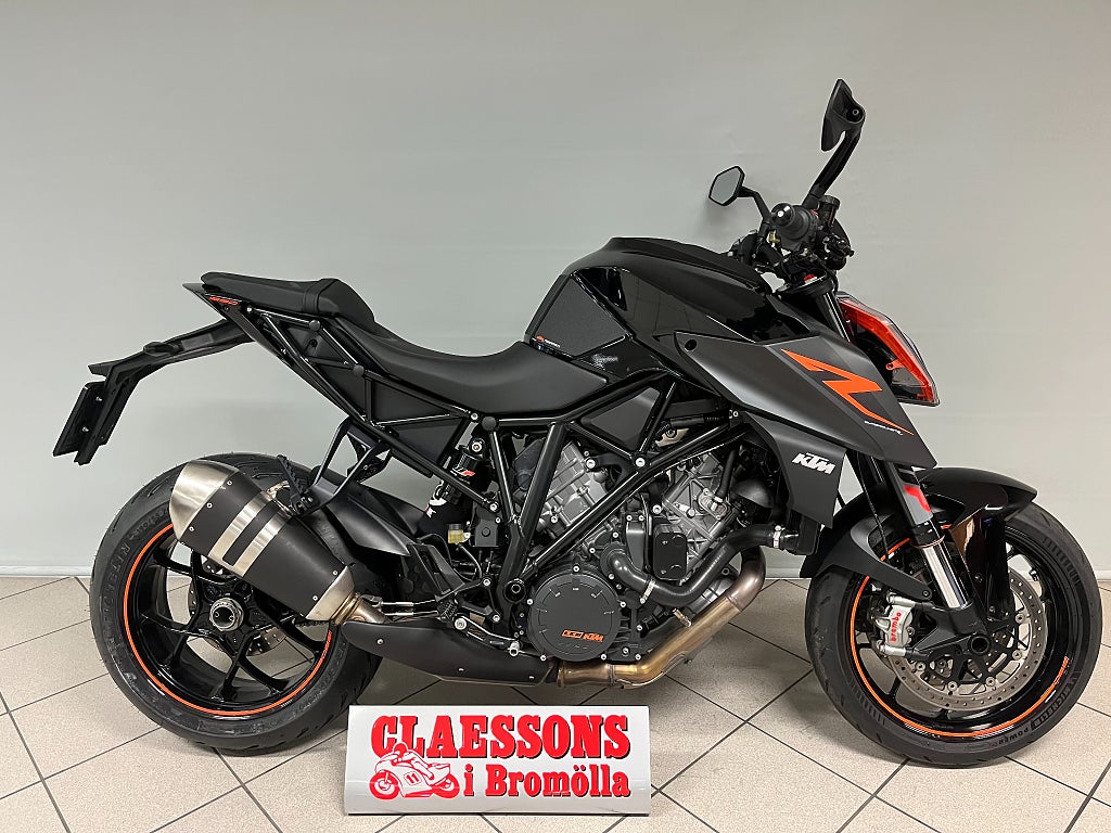KTM 1290 Super Duke R 