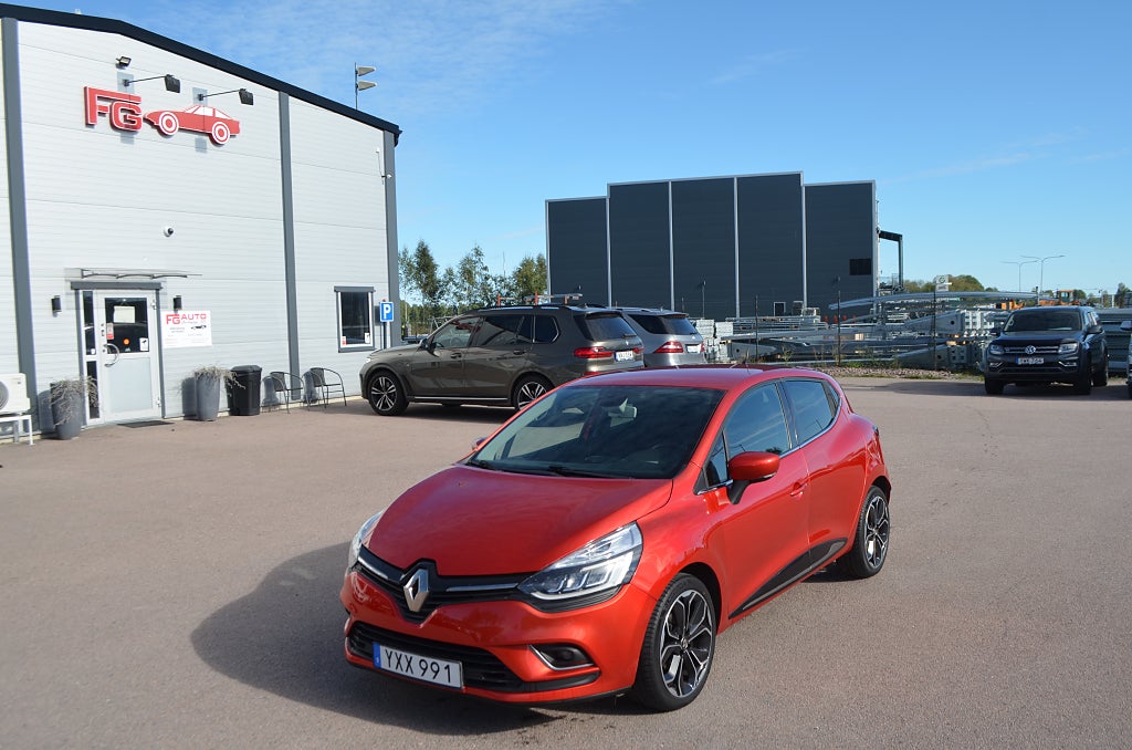 Renault Clio TCe 90 hk Intens Style Euro 6 Toppskick