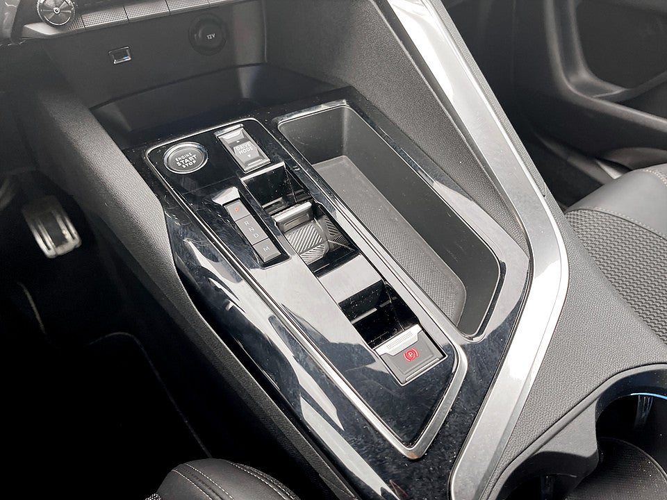 Bild på Peugeot 3008 GT 1.2 PT 130hk Aut B-KAMERA EN ÄGARE