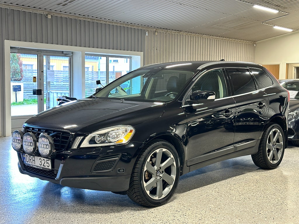 Volvo XC60 D3 AWD Geartronic Summum Euro 5 Nyservad Nya 20'' Däck