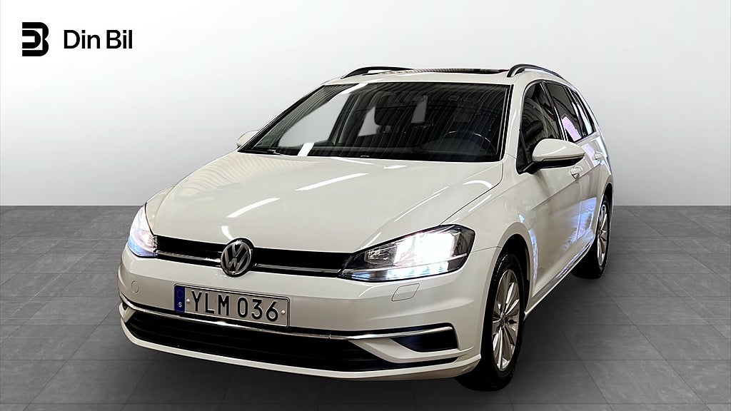 Volkswagen Golf Sportscombi TSI110 DSG Panorama Drag Backkamera