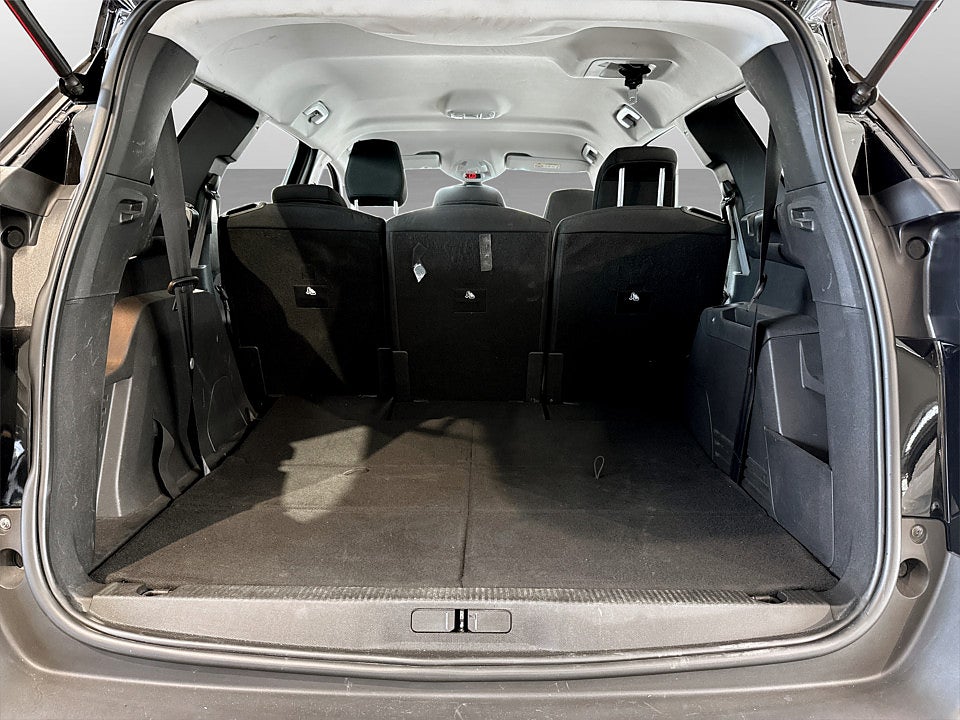 Bild på Peugeot 5008 Active Pack 1.2 PT 130hk 7-SITS B-KAMERA CARPLAY