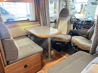 Husbil-integrerad Dethleffs ESPRIT I 6810 10 av 26