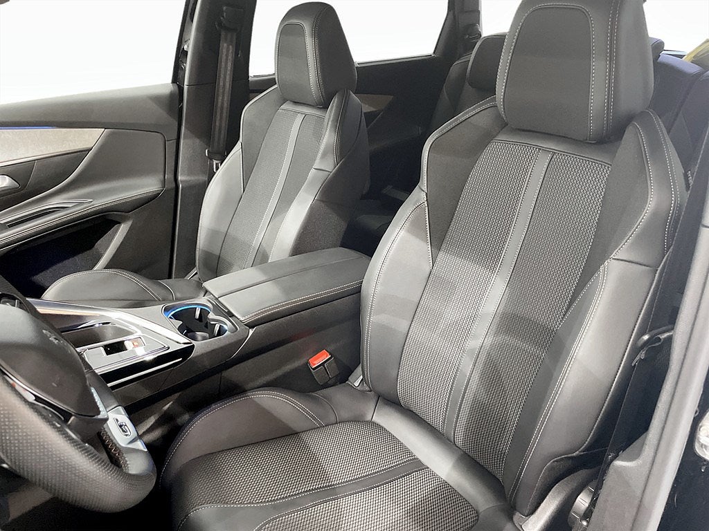 Bild på Peugeot 5008 GT 1.2 PT 130hk Aut - 7-SITS,B-KAMERA,CARPLAY