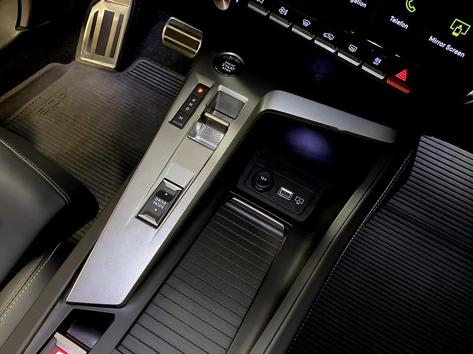 Bild på Peugeot 408 GT 1.2 PT 130hk Aut ELSTOL ELBAKLUCKA BACKKAMERA