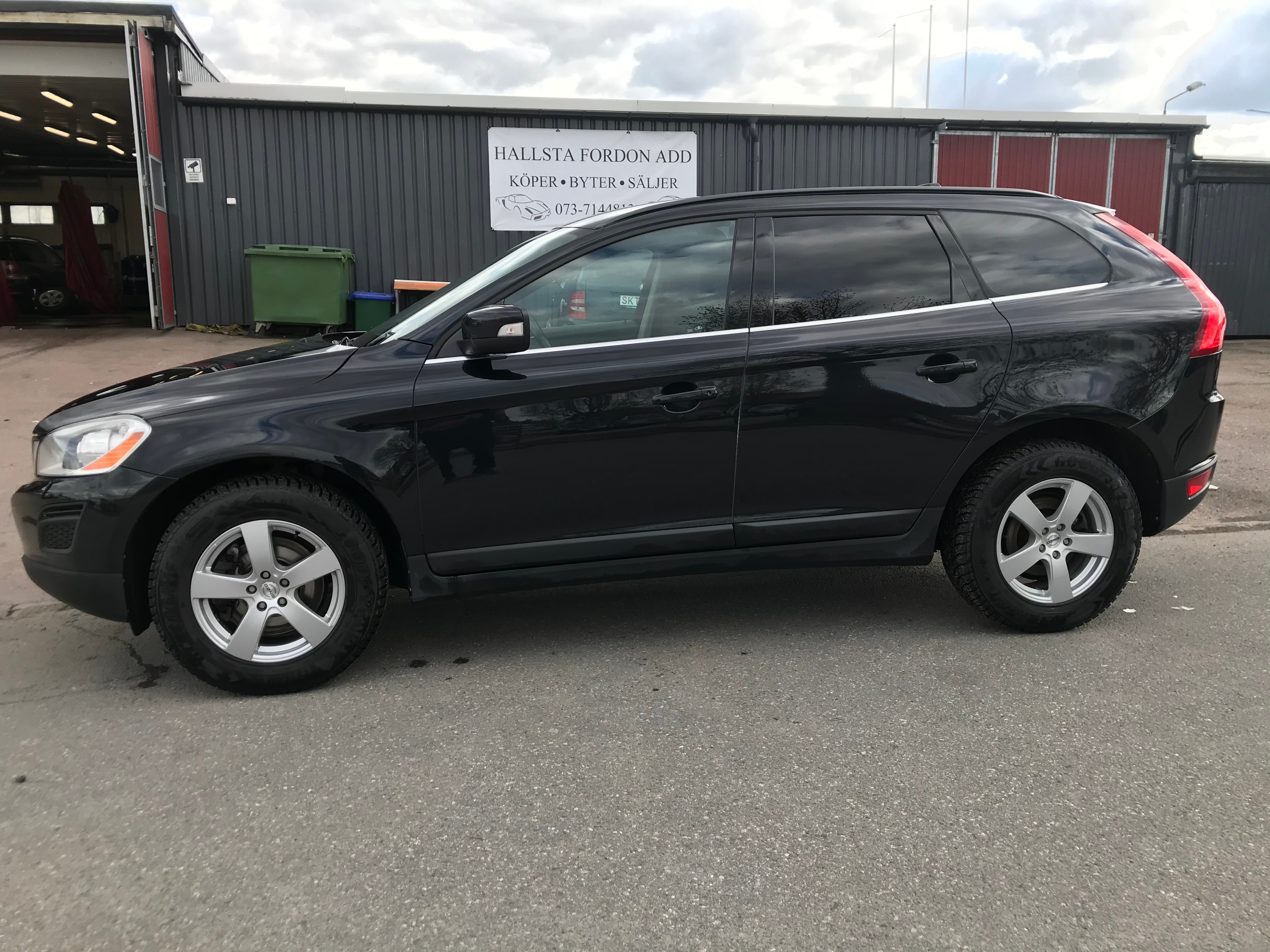 Volvo XC60 D4 Momentum 163hk 2013, bild 2/45
