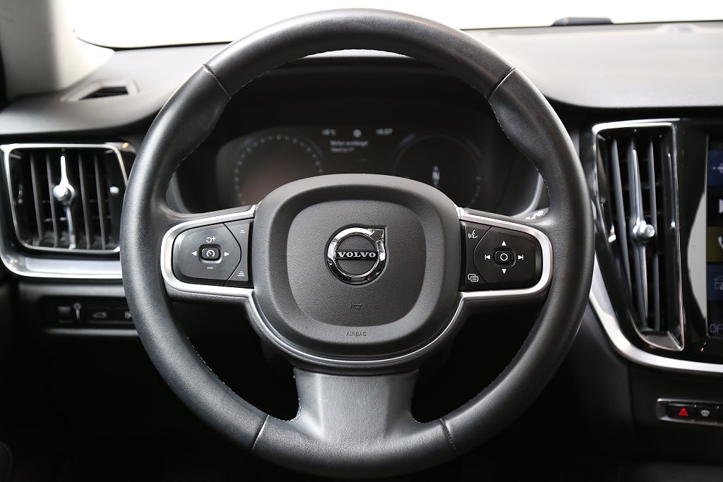 Volvo V60 Recharge T6 340hk Inscription Exp AWD VOC Leasbar 2022