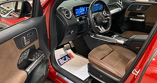 SUV Mercedes-Benz GLB 4 av 13