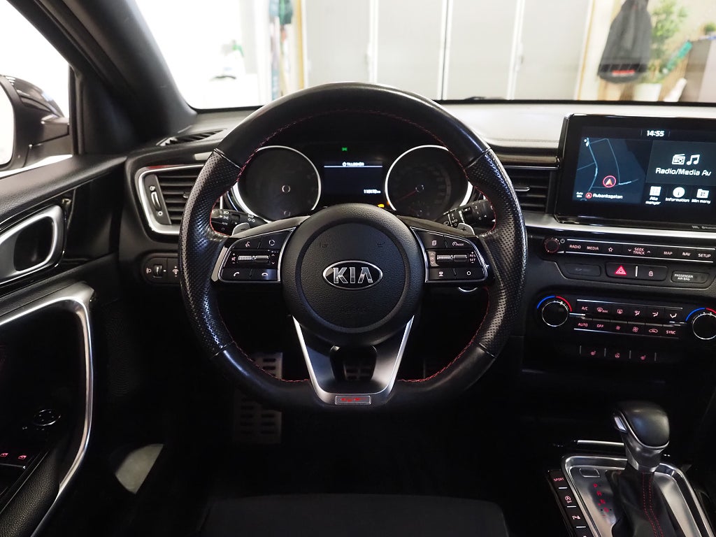 Kia ProCee'd GT 1.6 T-GDI DCT 204hk B-Kam GPS Drag JBL MVärm 2019