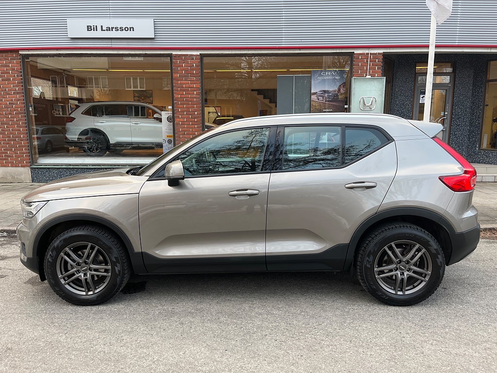 Volvo XC40 T2 Momentum 