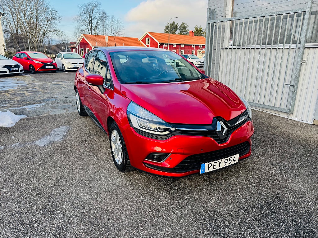 Renault Clio 1.2 TCe 118HK AUTOMAT / NAVI / 5800Mil
