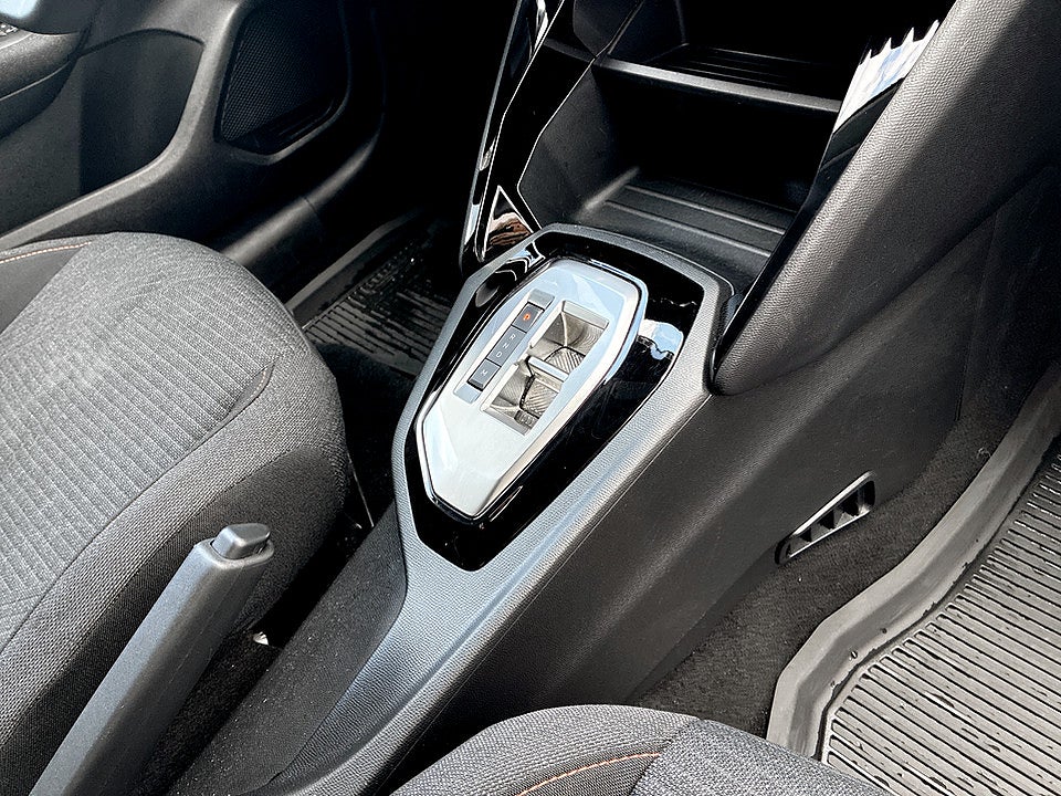 Bild på Peugeot 208 Style Hybrid 100hk Aut CARPLAY BACKSENSORER