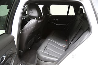 Kombi BMW 330e 27 av 29