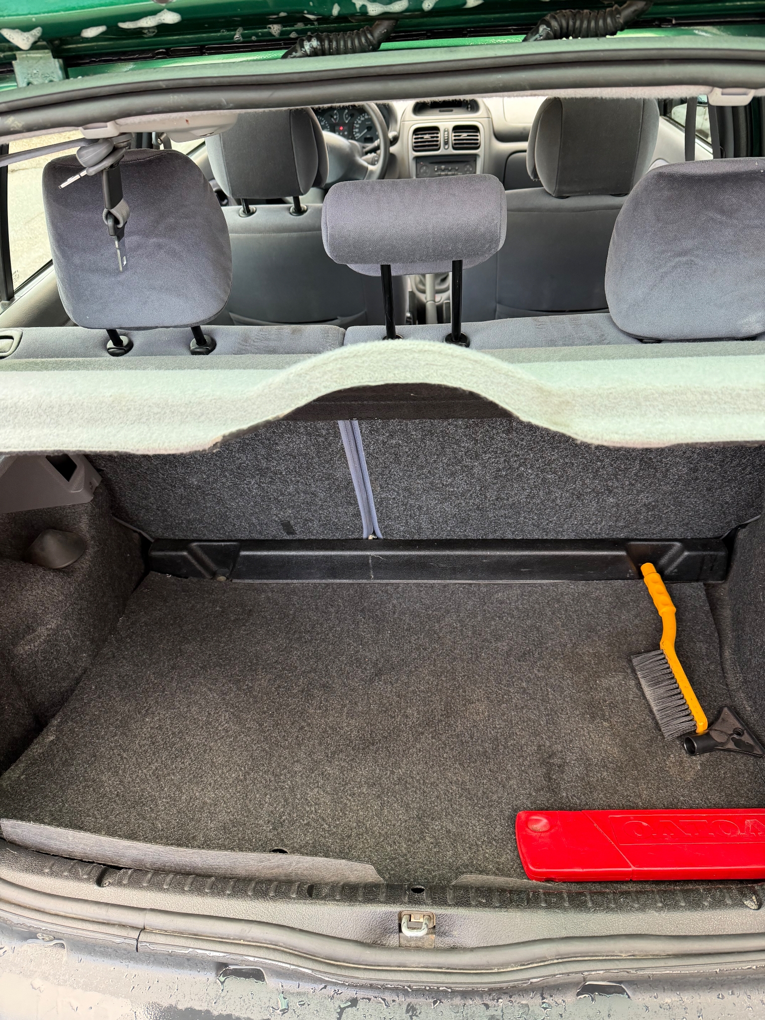 Renault Clio 5-dörrars Halvkombi 1.4 2001, bild 5/34