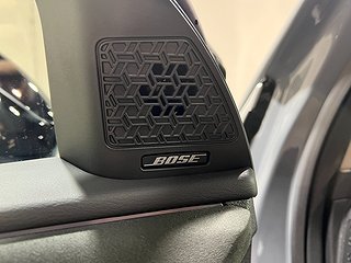 SUV Nissan Ariya 15 av 20