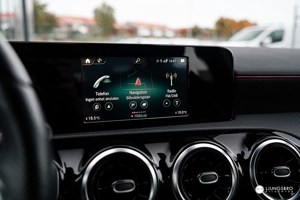 Mercedes-Benz A180 2021 - miniatyr 12