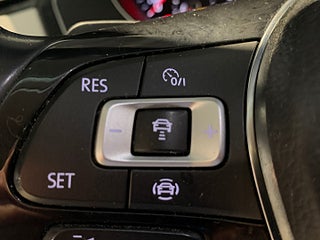 Kombi Volkswagen Passat 18 av 24