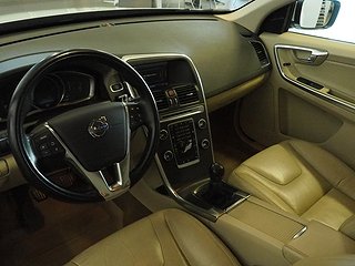 SUV Volvo XC60 13 av 19