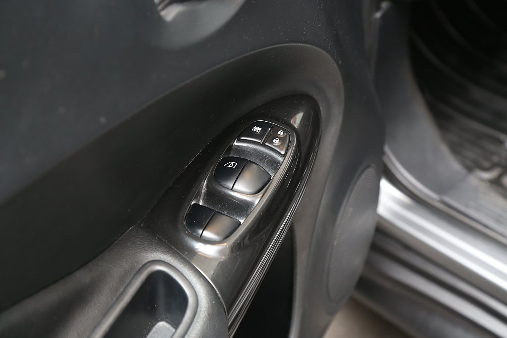 Nissan Juke 1,2 DIG-T 115hk N-CONNECTA Navi + Kamera 1ägare 2018